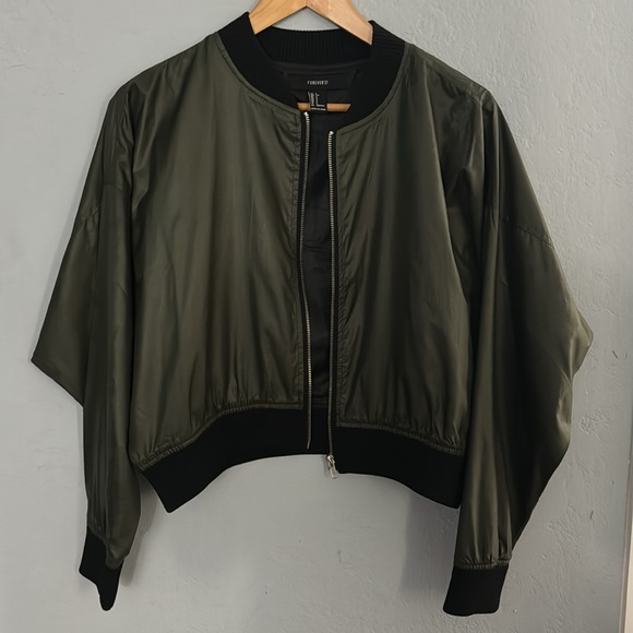 FOREVER 21 bomber jacket - Picture 1 of 4